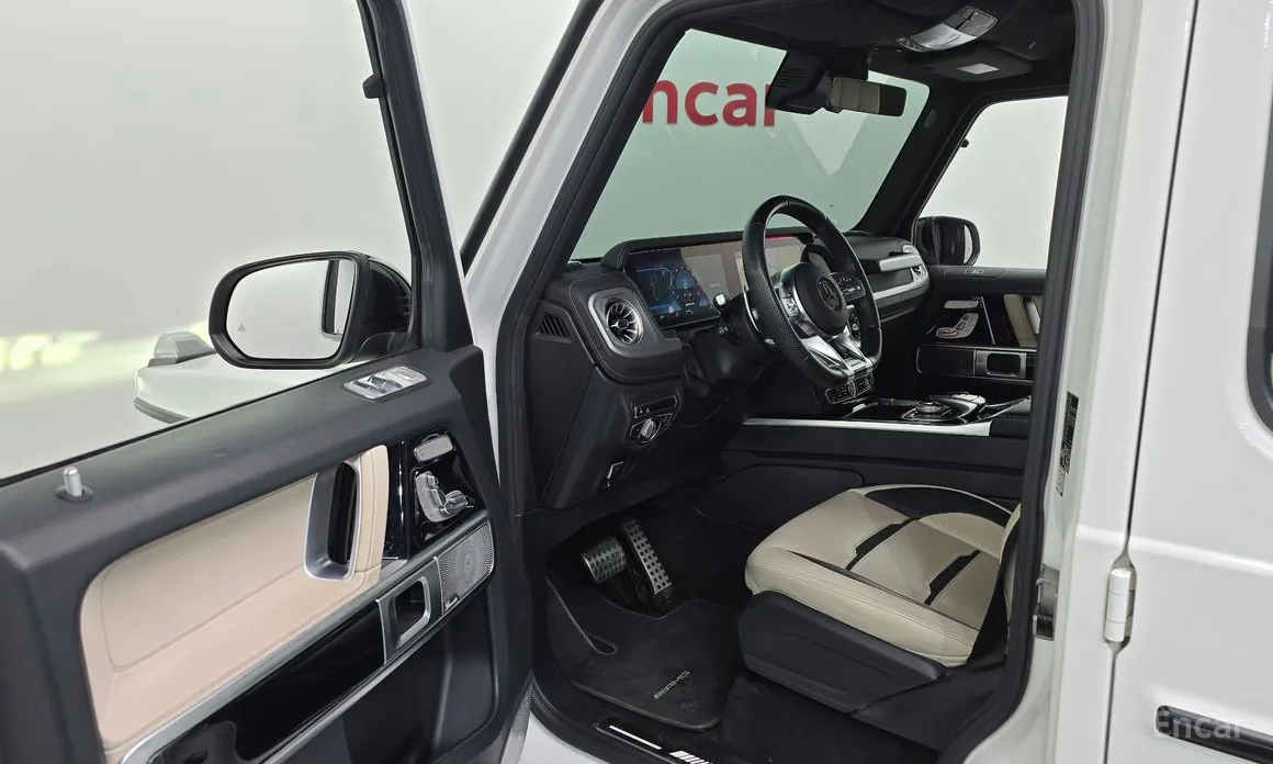 Фото 10 - Mercedes-Benz G-Class