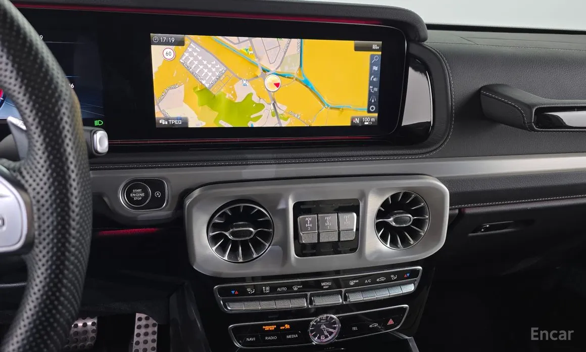 Фото 14 - Mercedes-Benz G-Class