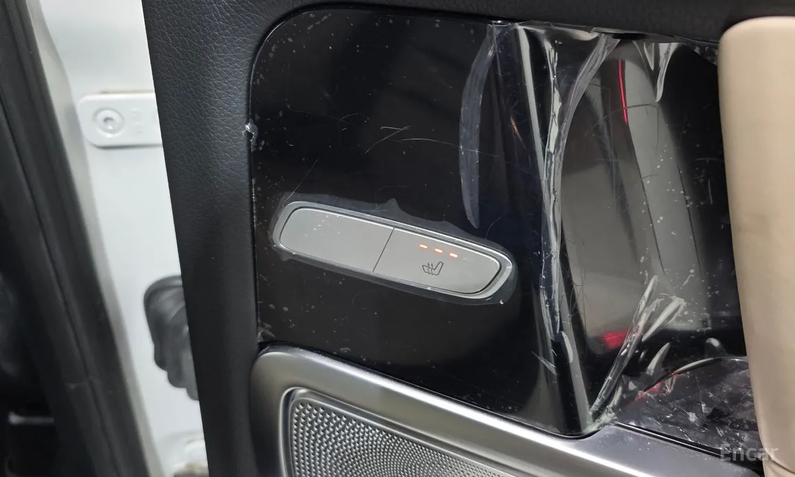 Фото 18 - Mercedes-Benz G-Class