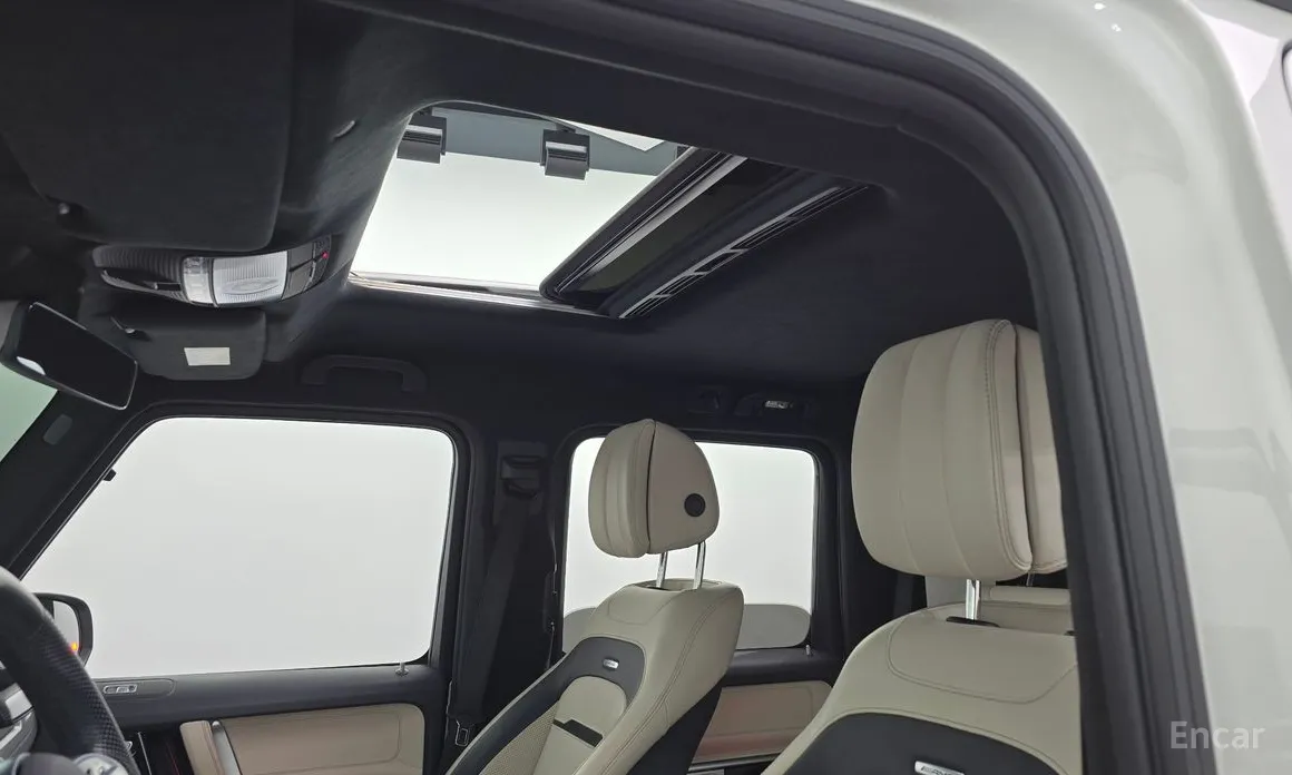 Фото 19 - Mercedes-Benz G-Class