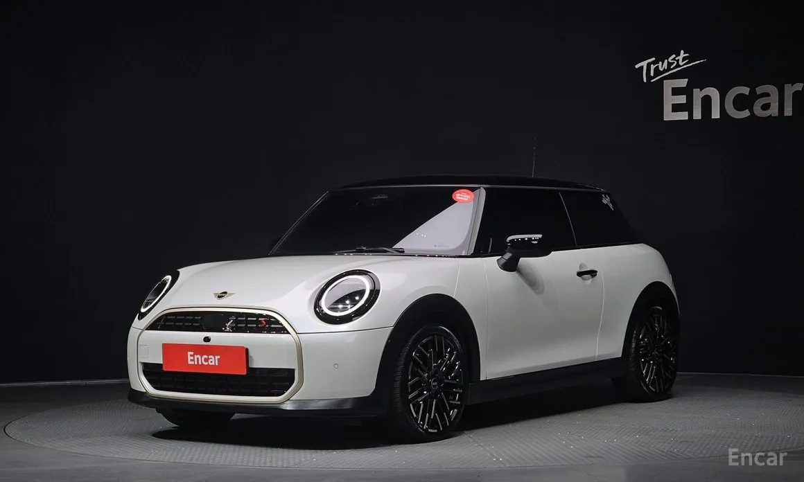 Фото 1 - Mini Cooper