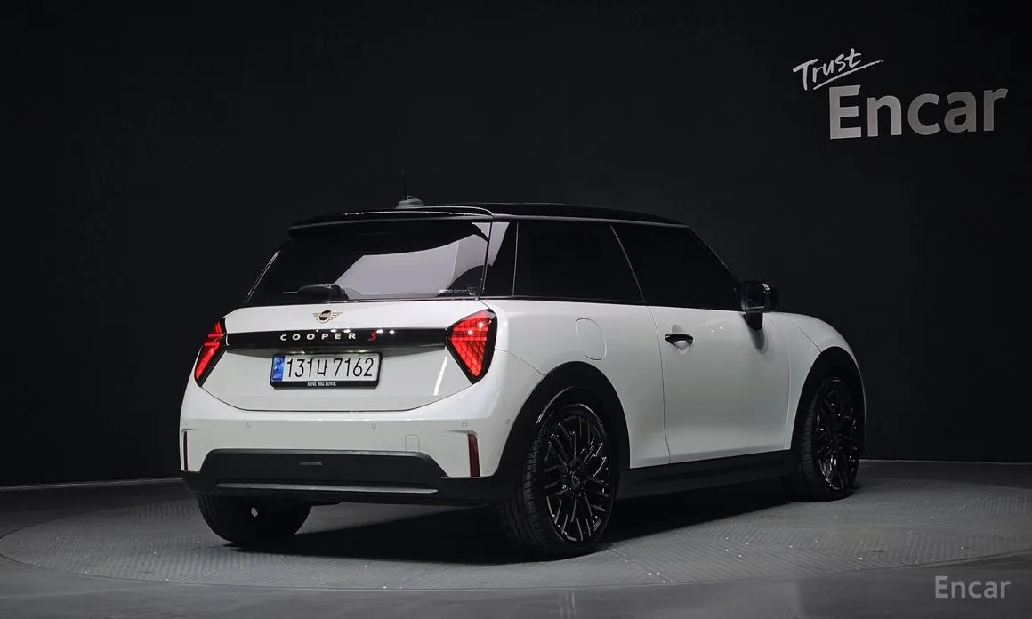 Фото 2 - Mini Cooper