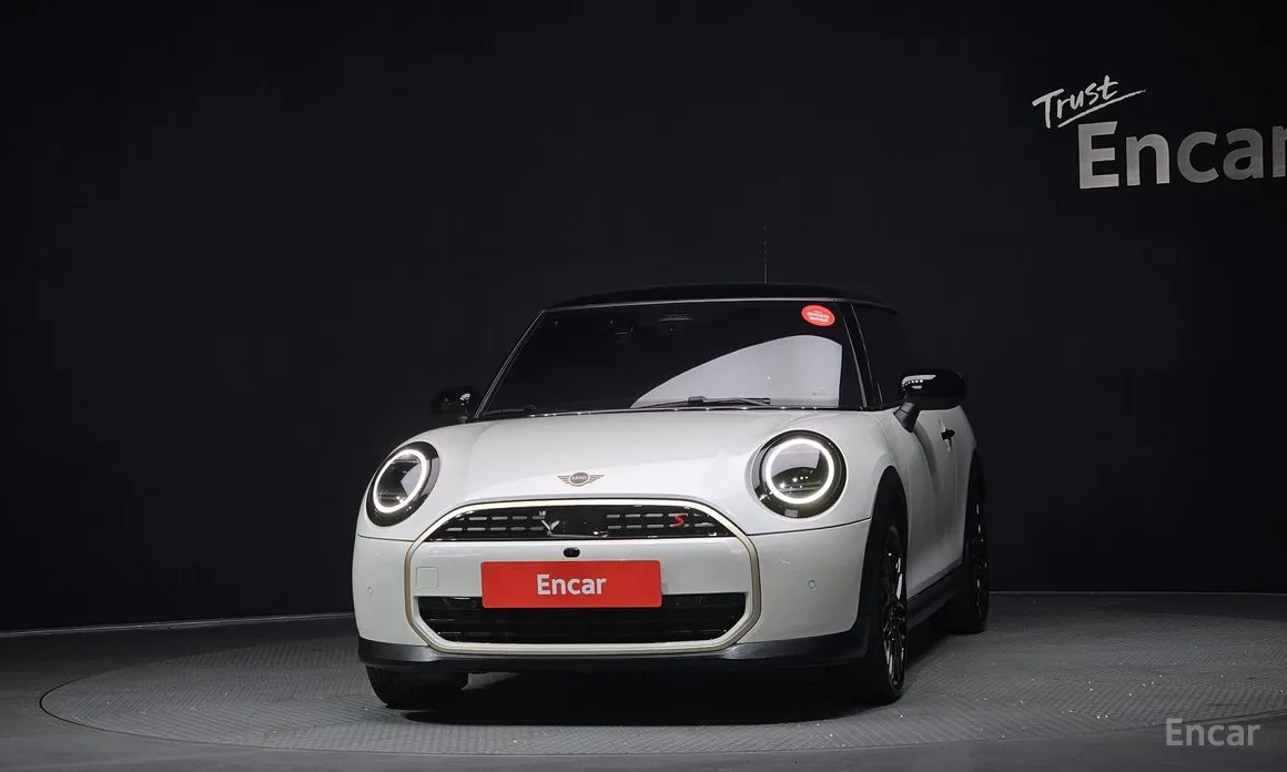 Фото 3 - Mini Cooper