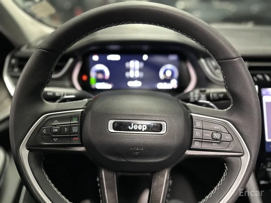 Фото 9 - Jeep Cherokee