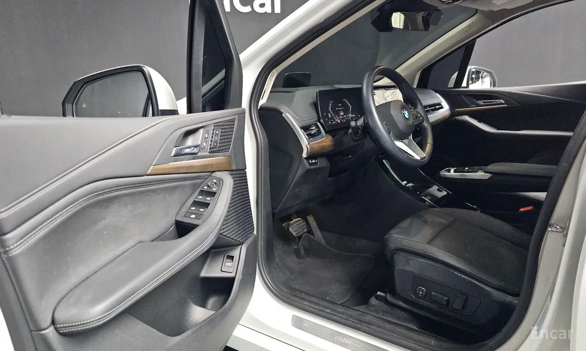 Фото 10 - BMW 2 Series