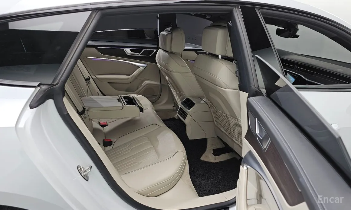 Фото 11 - Audi A7