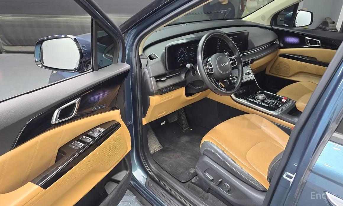 Фото 10 - Kia Carnival