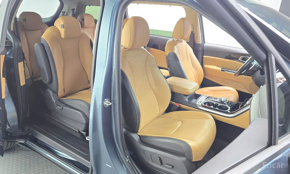 Фото 12 - Kia Carnival