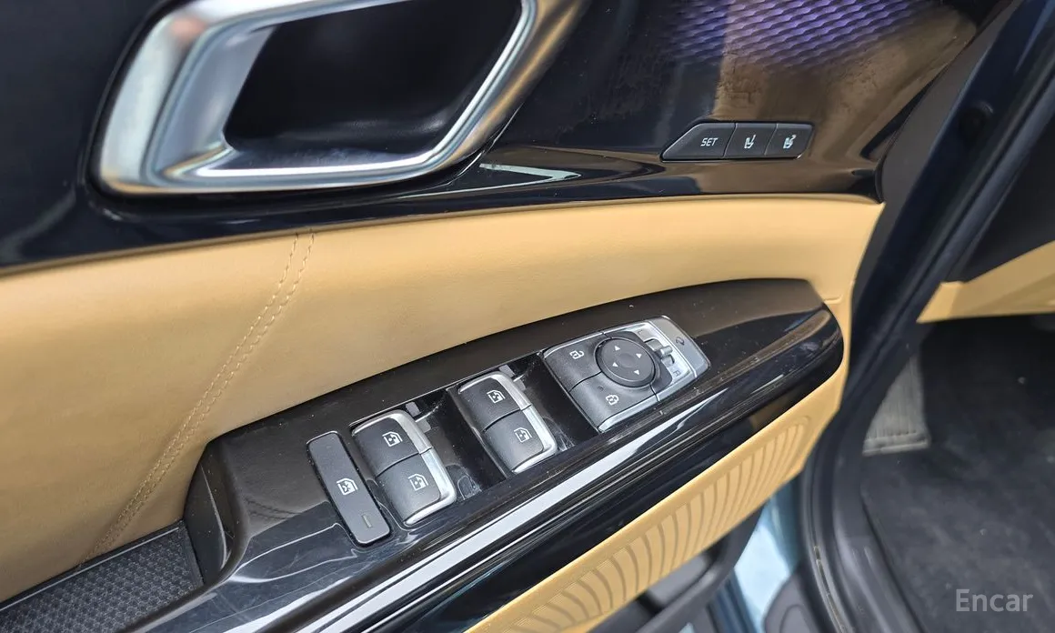 Фото 14 - Kia Carnival