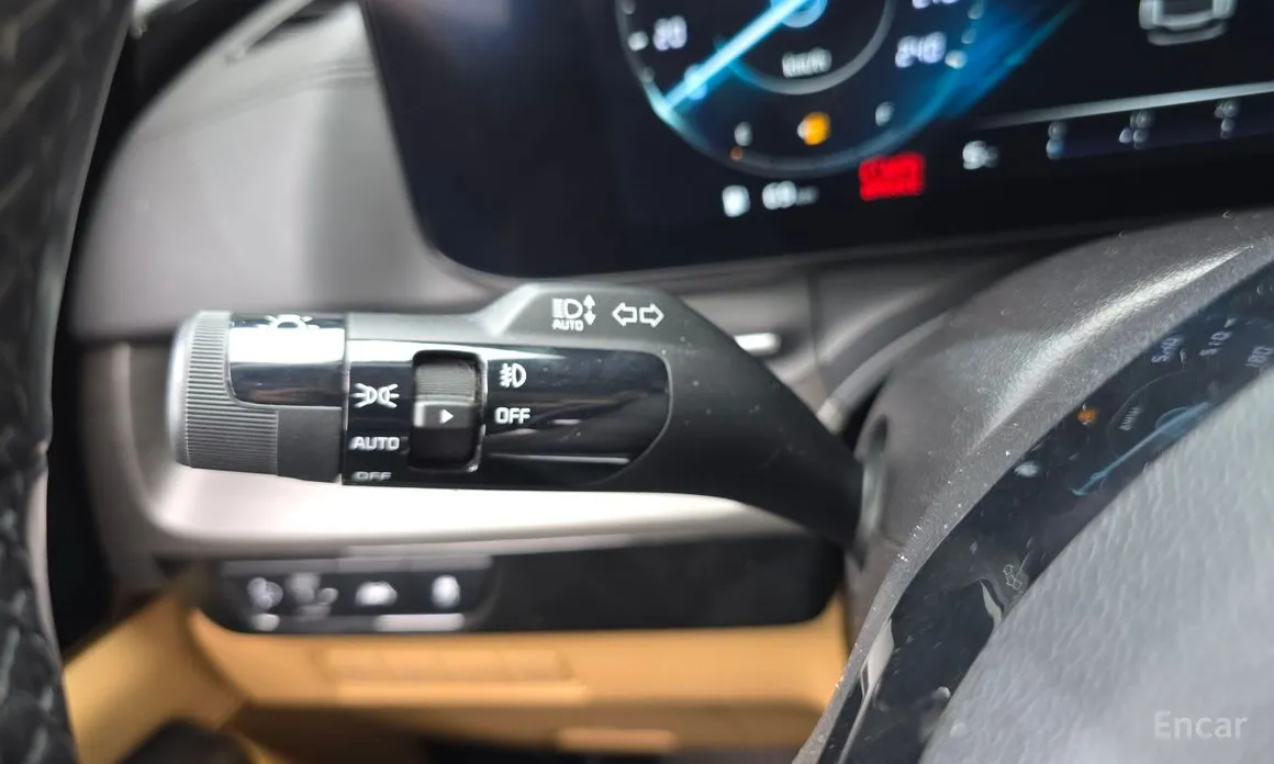 Фото 16 - Kia Carnival