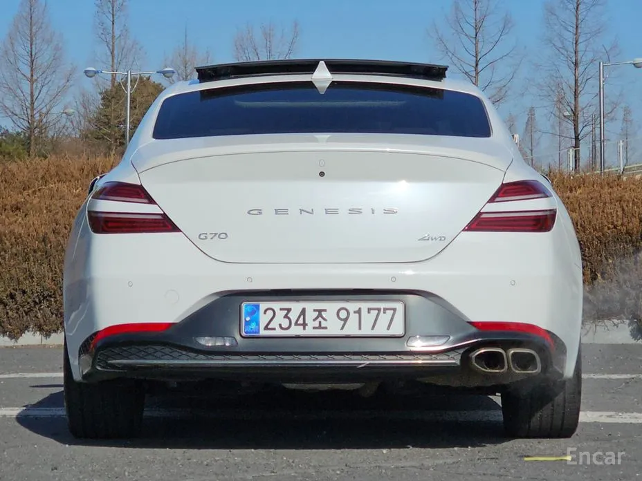 Фото 3 - Genesis G70