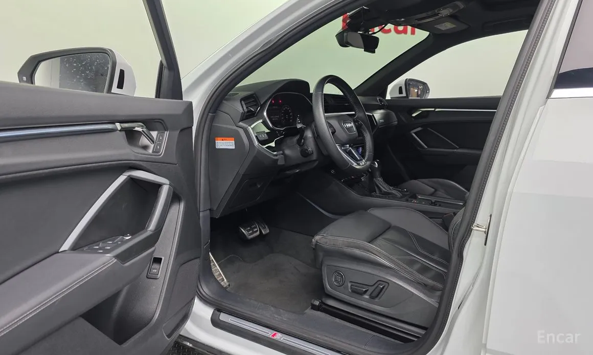 Фото 12 - Audi Q3