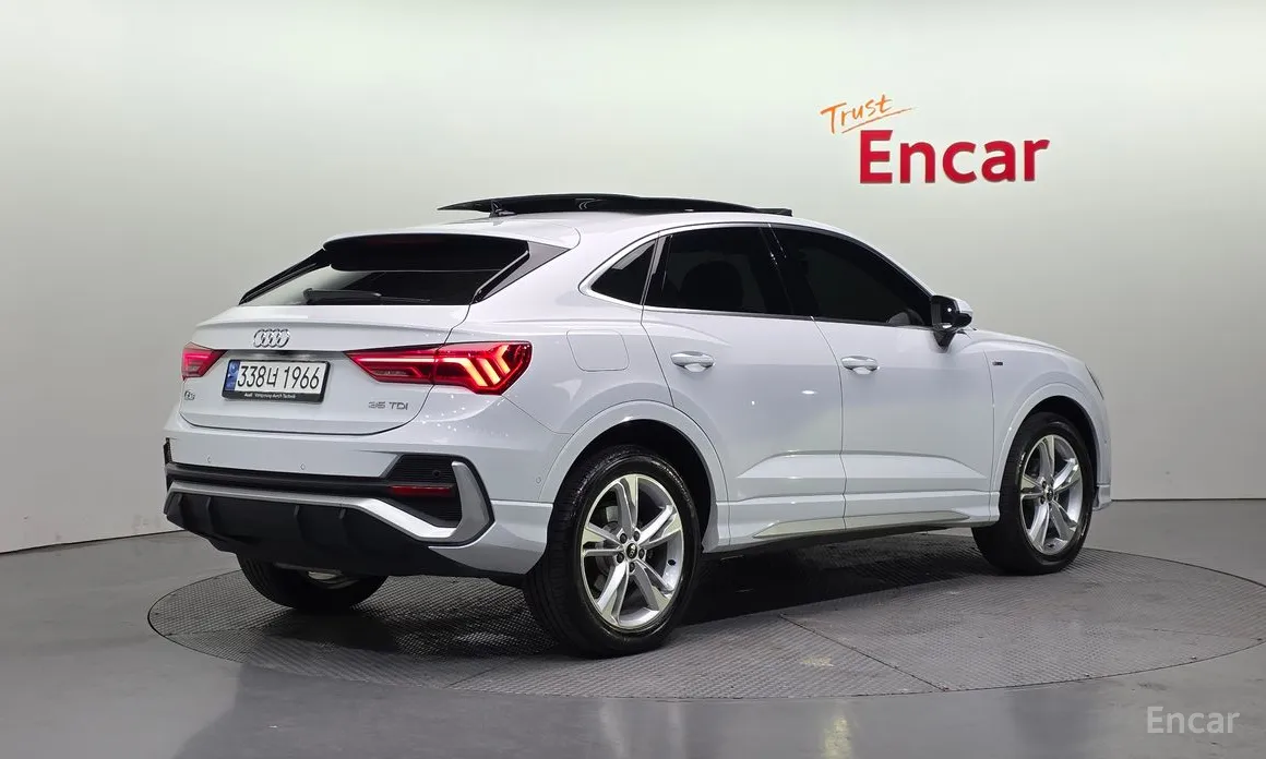 Фото 2 - Audi Q3