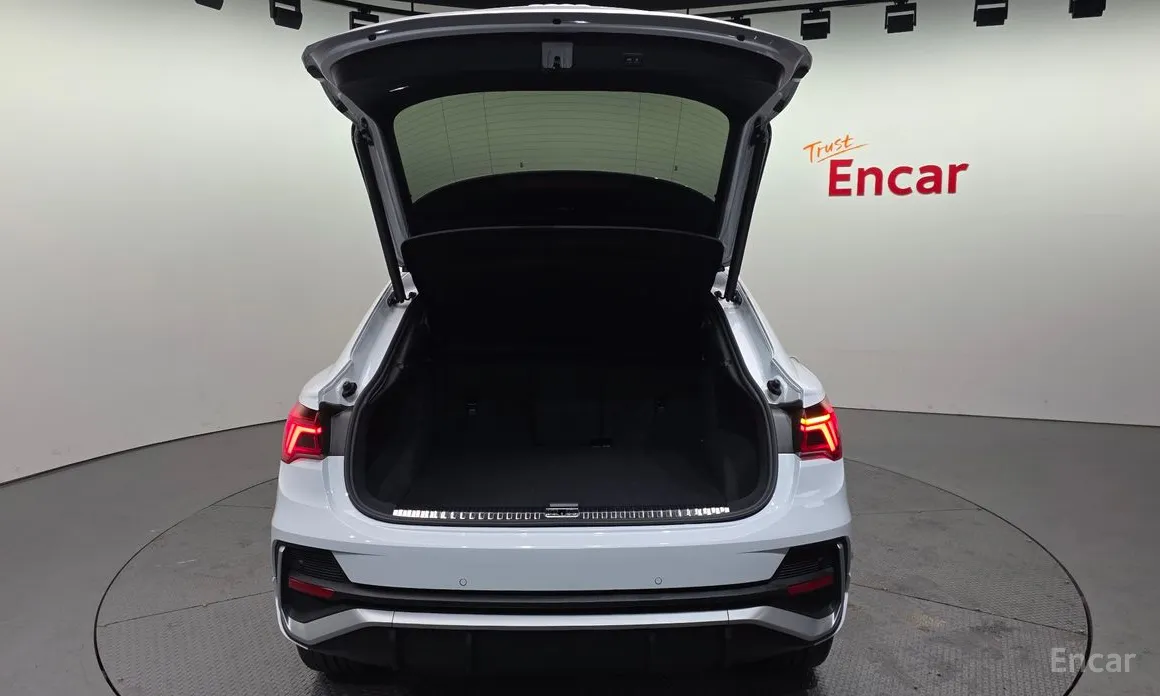 Фото 20 - Audi Q3