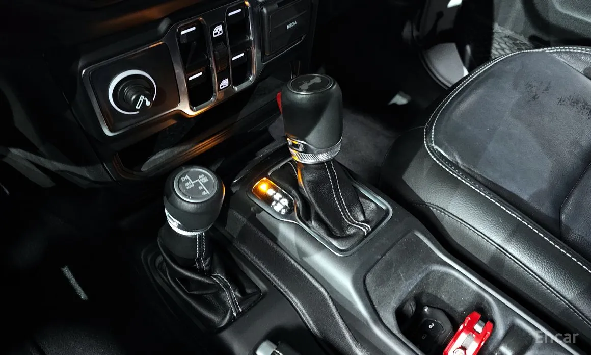 Фото 9 - Jeep Wrangler