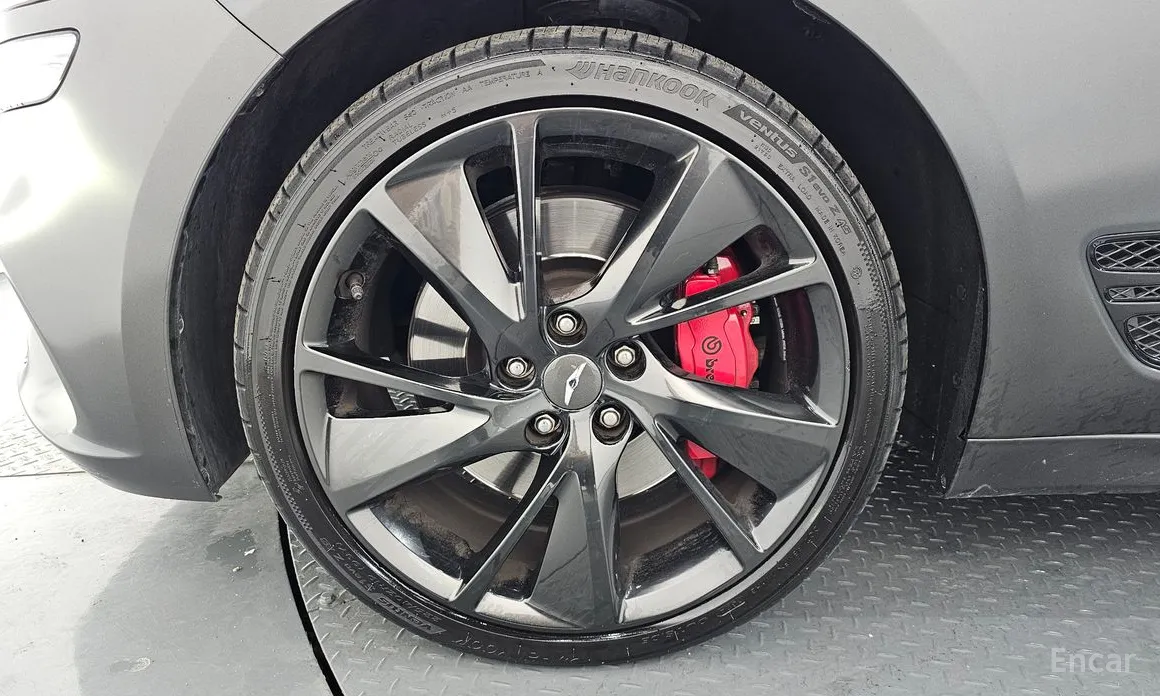 Фото 5 - Genesis G70