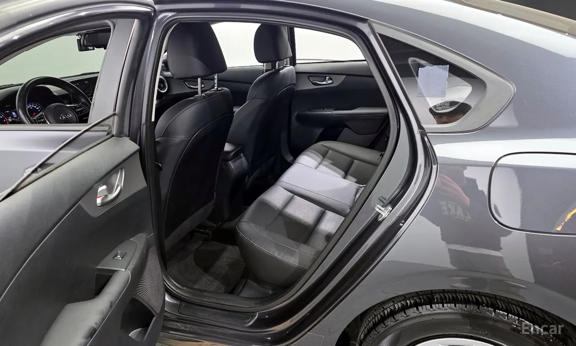 Фото 11 - Kia K3