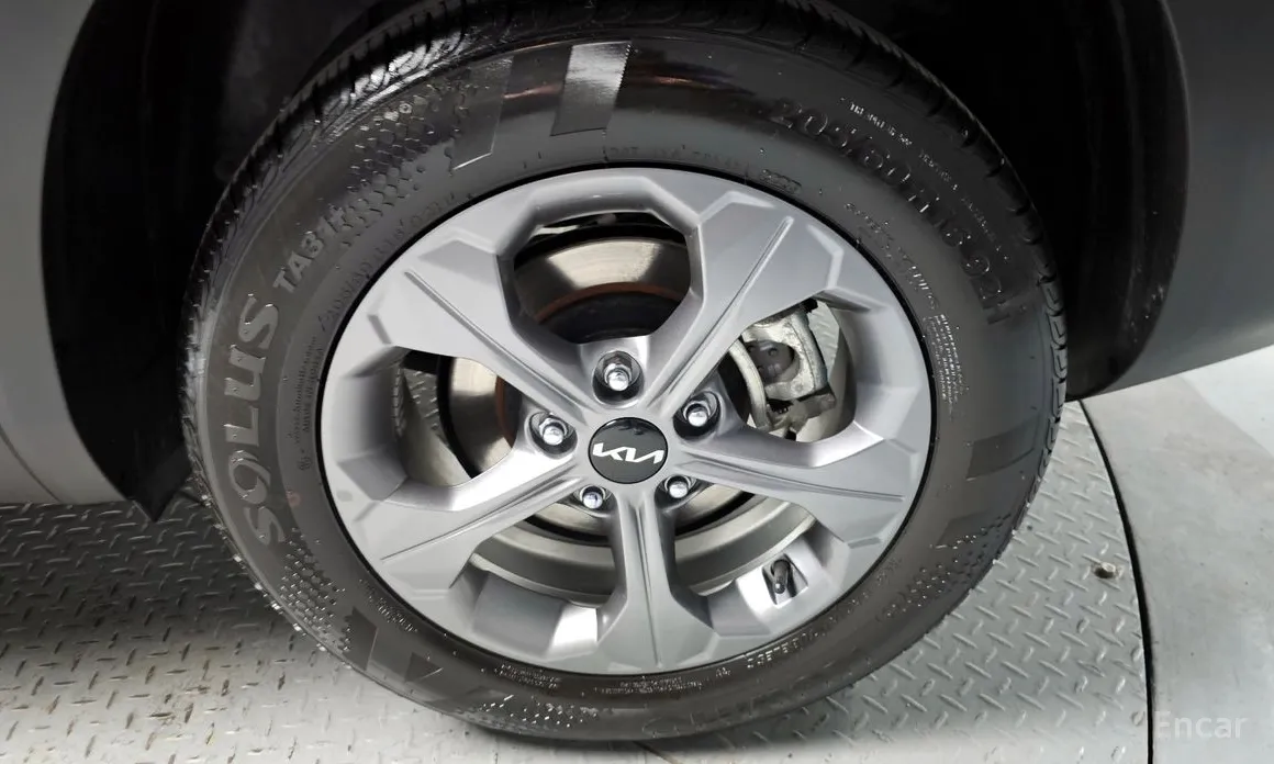 Фото 5 - Kia Seltos