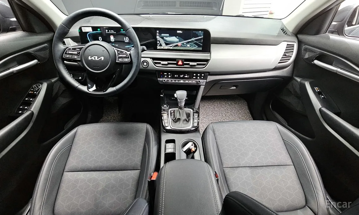 Фото 7 - Kia Seltos