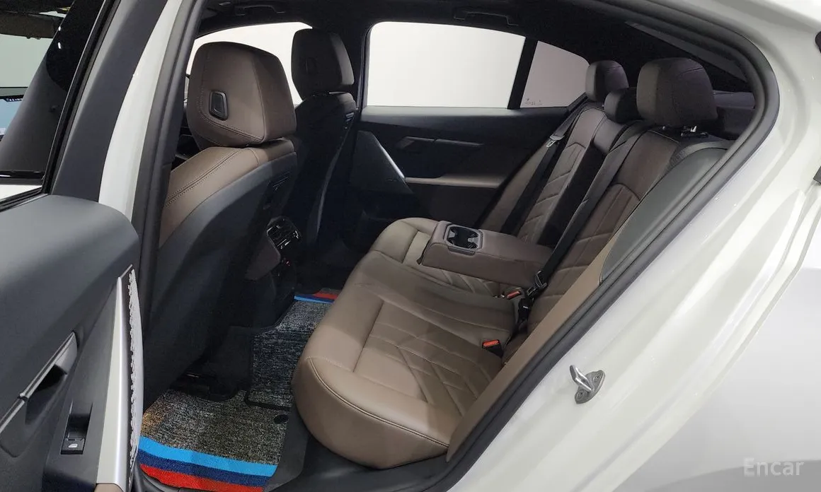 Фото 11 - BMW 5 Series