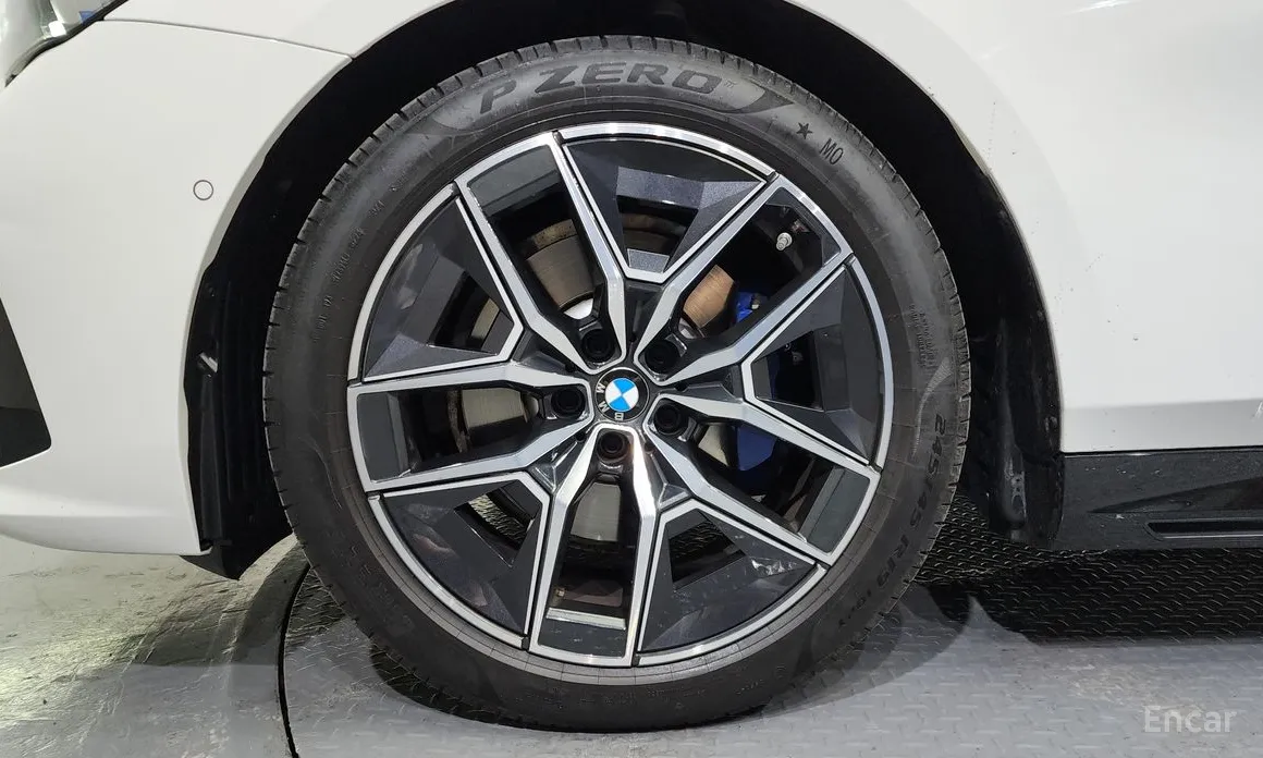 Фото 5 - BMW 5 Series