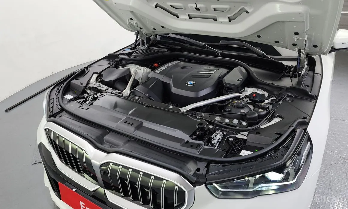 Фото 6 - BMW 5 Series