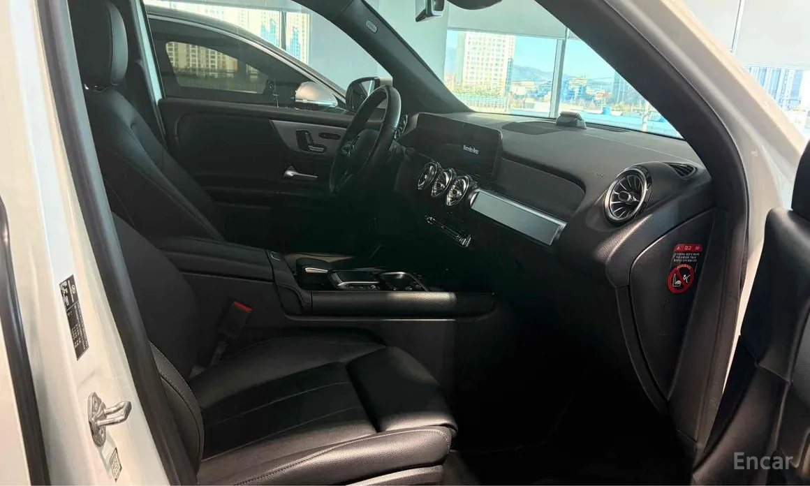 Фото 6 - Mercedes-Benz GLB-Class