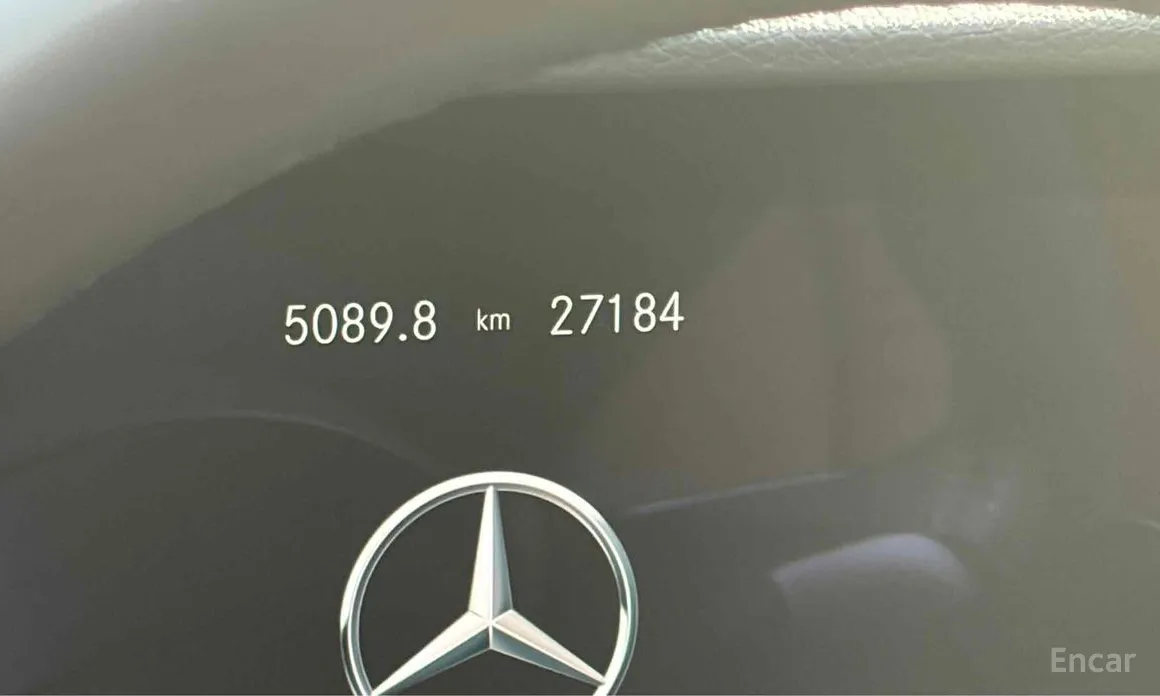 Фото 9 - Mercedes-Benz GLB-Class