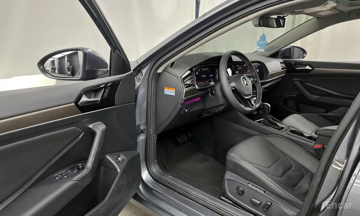 Фото 10 - Volkswagen Jetta