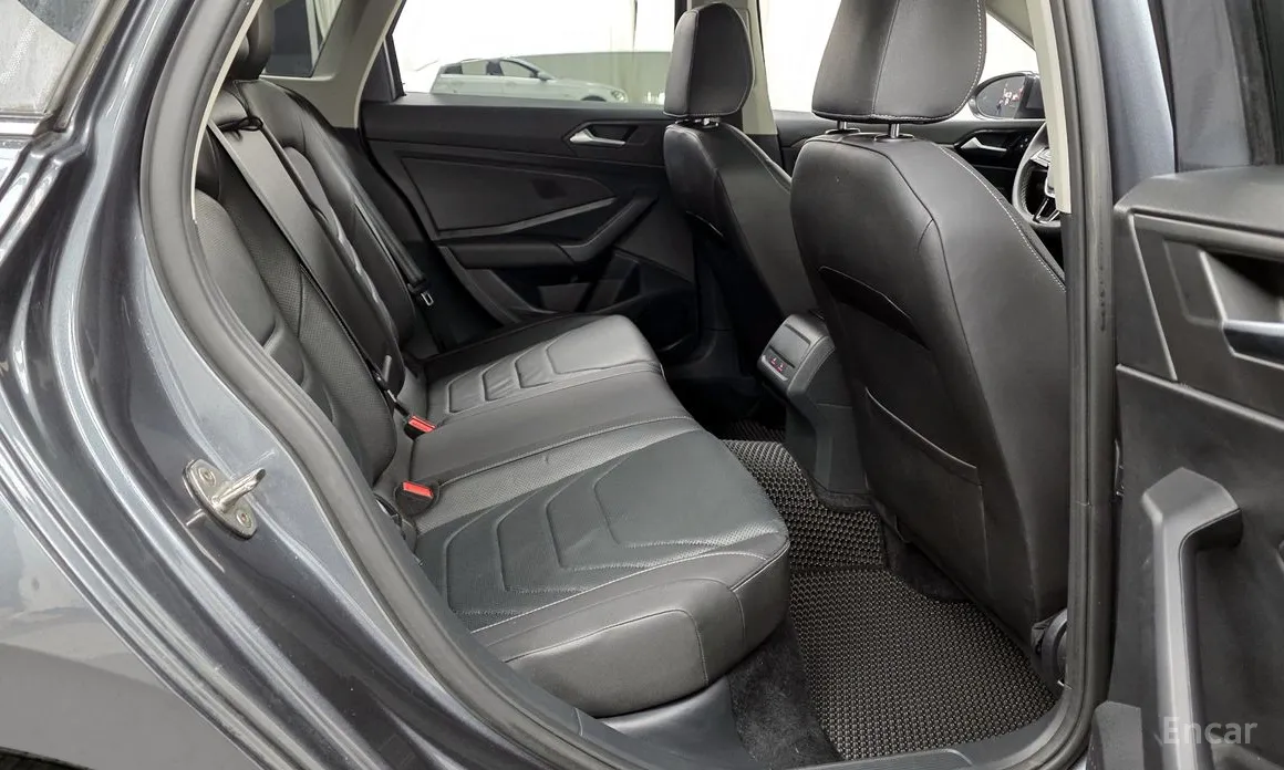 Фото 12 - Volkswagen Jetta