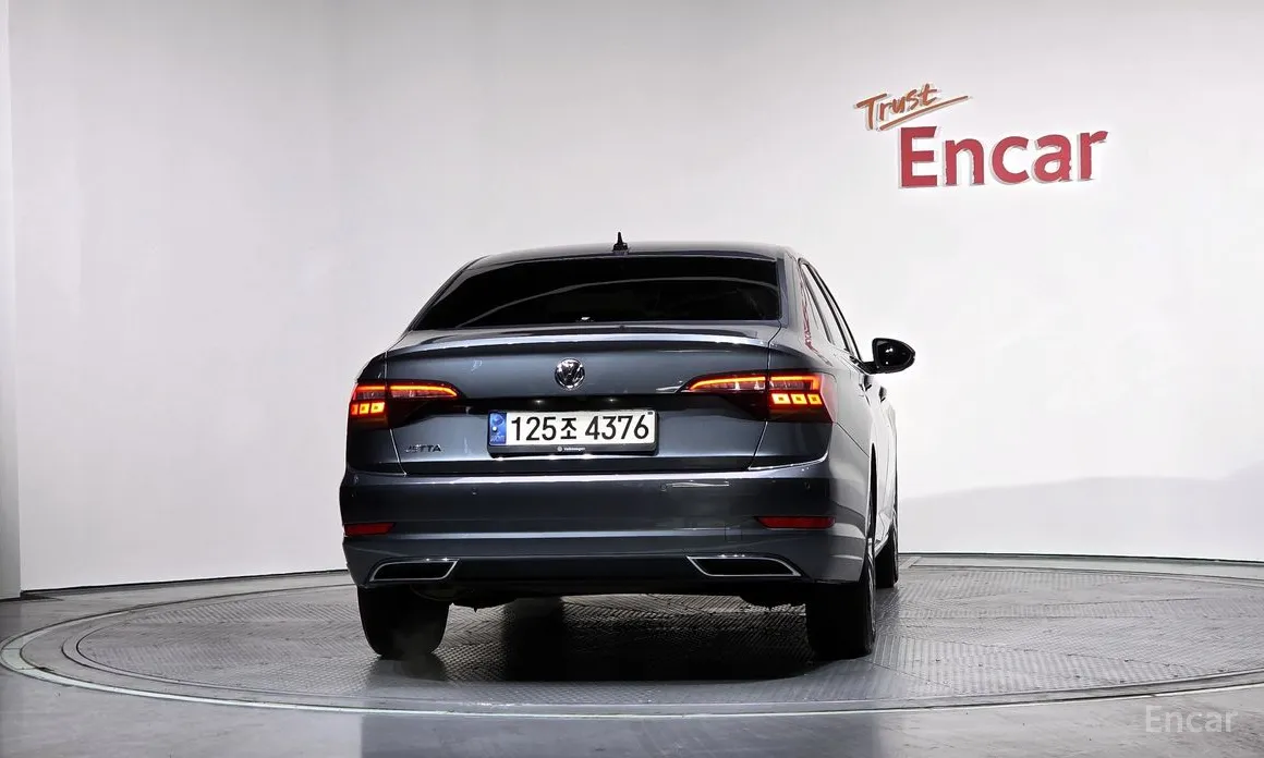 Фото 4 - Volkswagen Jetta