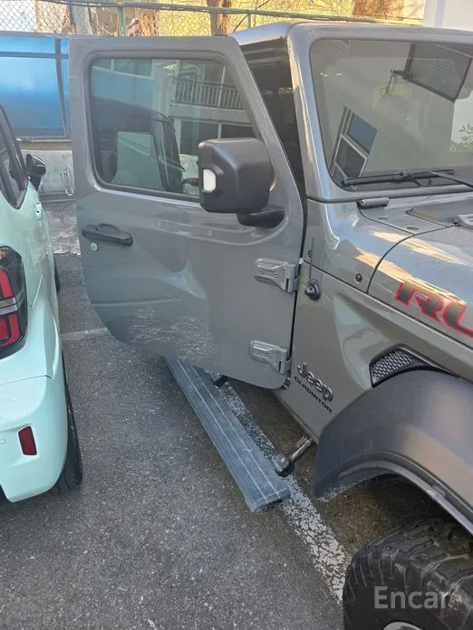 Фото 18 - Jeep Gladiator