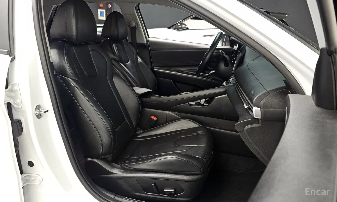 Фото 10 - Hyundai Avante