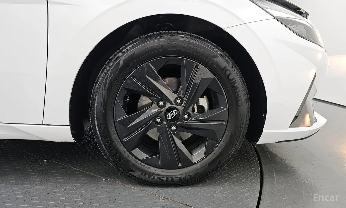 Фото 5 - Hyundai Avante