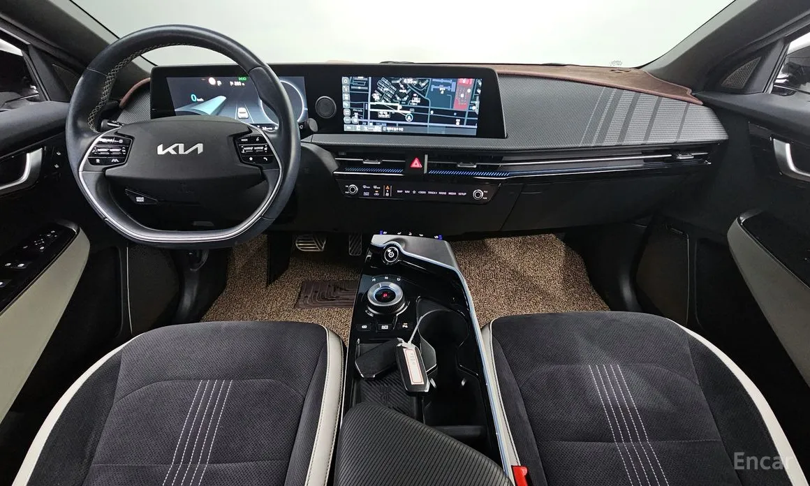 Фото 7 - Kia EV6