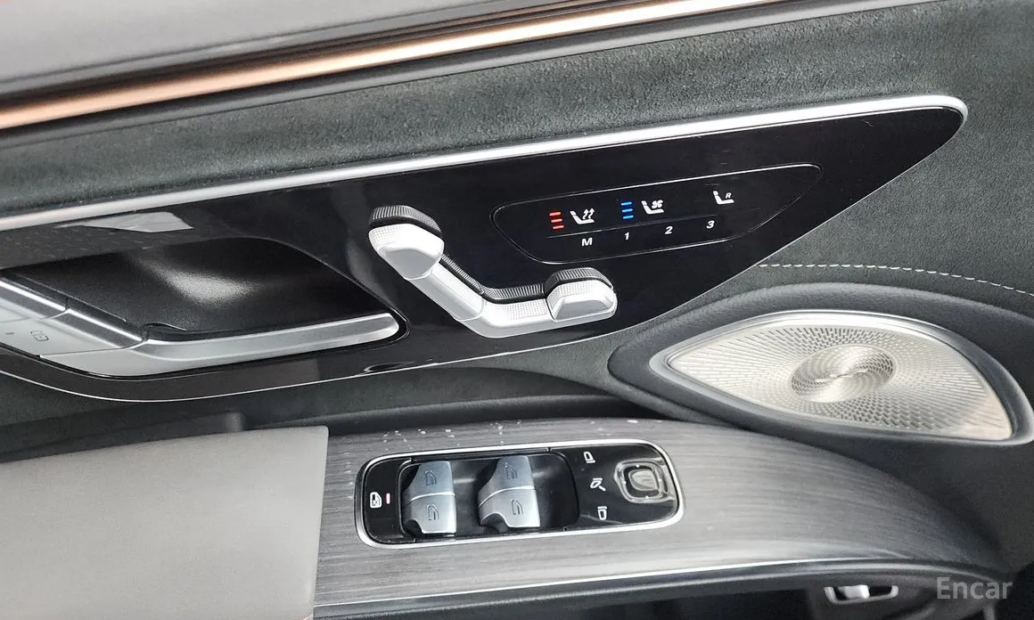 Фото 18 - Mercedes-Benz EQS