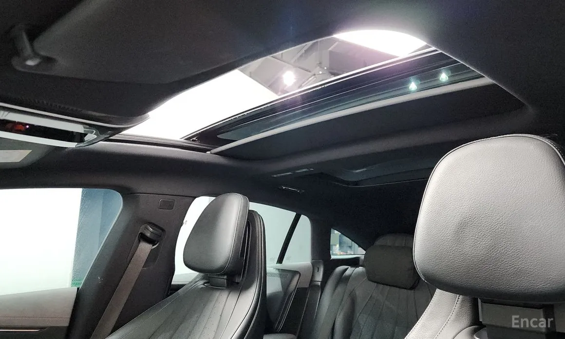 Фото 19 - Mercedes-Benz EQS