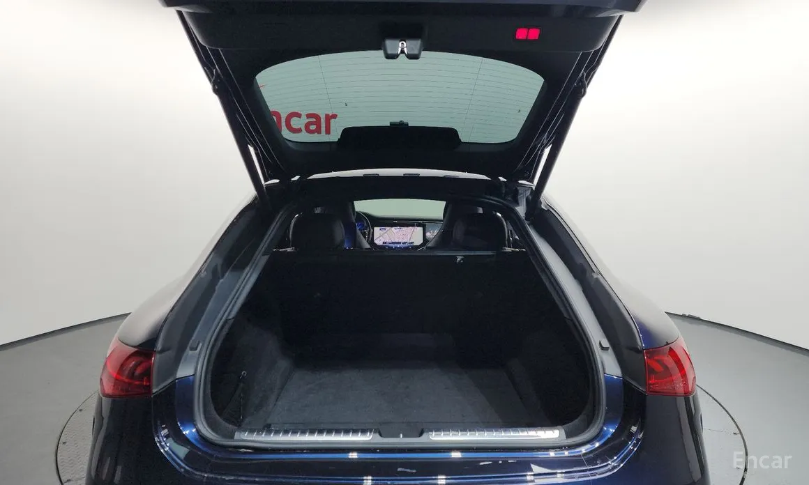 Фото 20 - Mercedes-Benz EQS