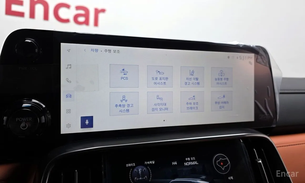 Фото 16 - Lexus LX