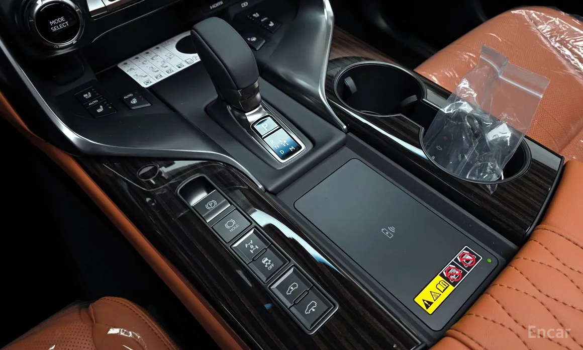 Фото 9 - Lexus LX