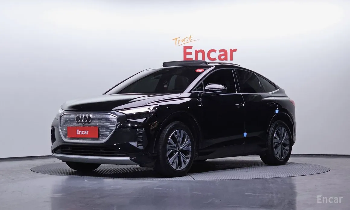 Фото 1 - Audi Q4 e-tron