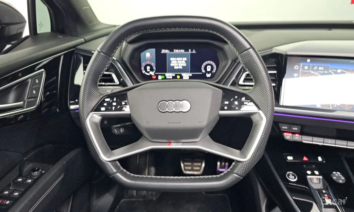 Фото 13 - Audi Q4 e-tron