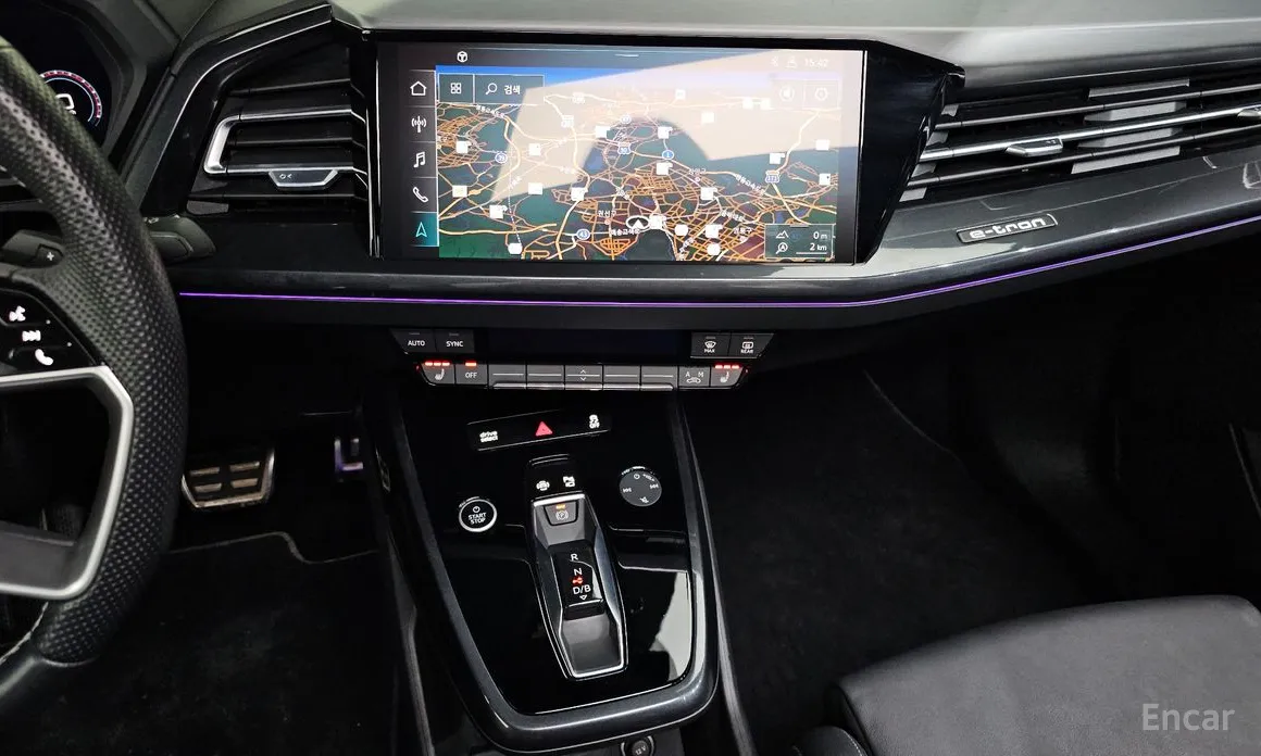 Фото 15 - Audi Q4 e-tron