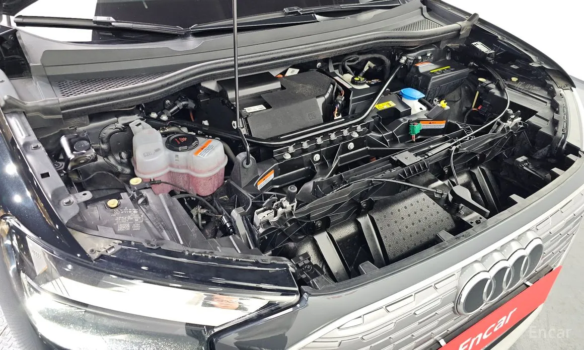 Фото 6 - Audi Q4 e-tron