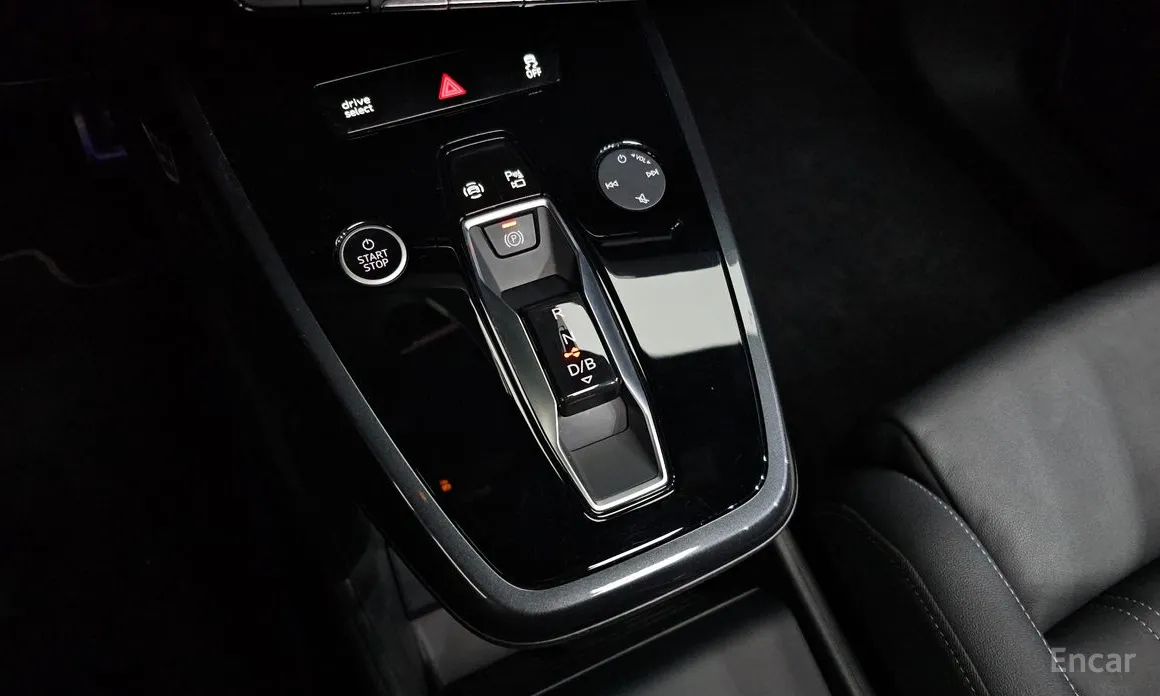 Фото 9 - Audi Q4 e-tron