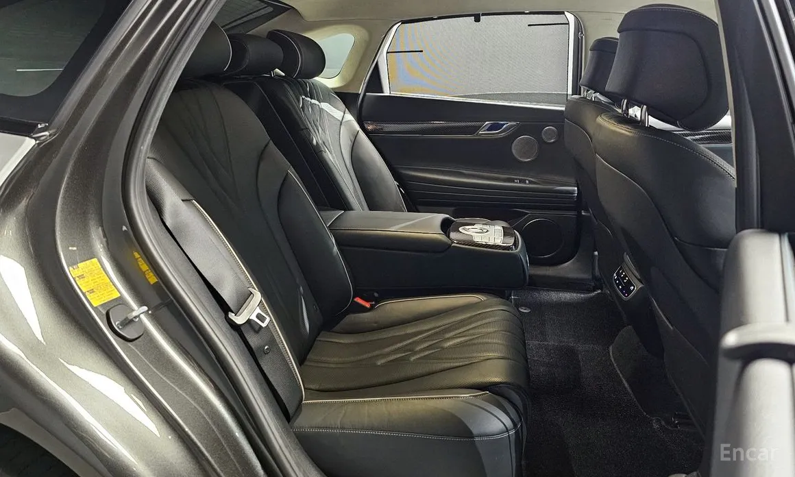 Фото 12 - Genesis G80