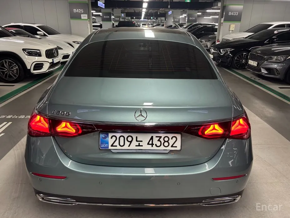 Фото 6 - Mercedes-Benz E-Class