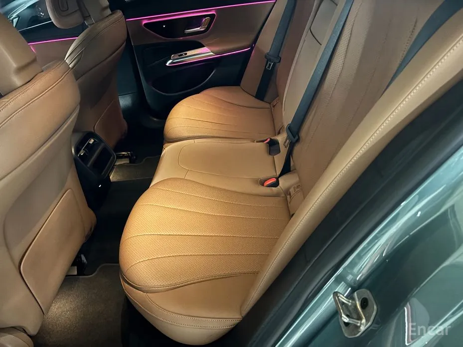 Фото 7 - Mercedes-Benz E-Class