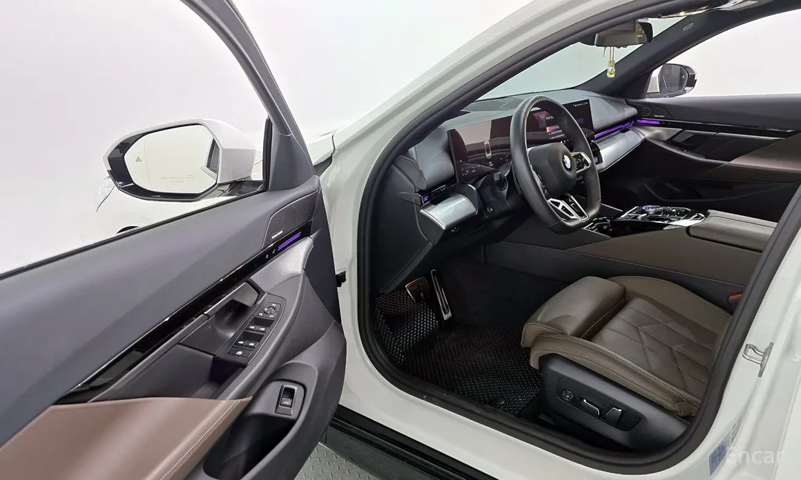 Фото 10 - BMW 5 Series