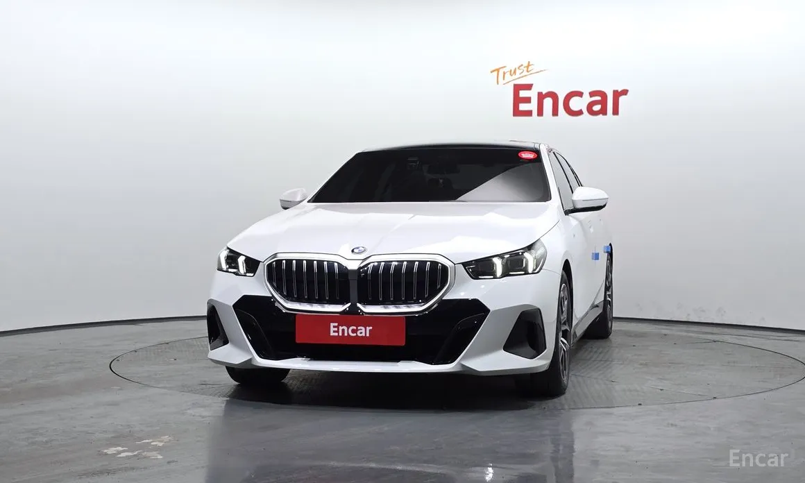 Фото 3 - BMW 5 Series